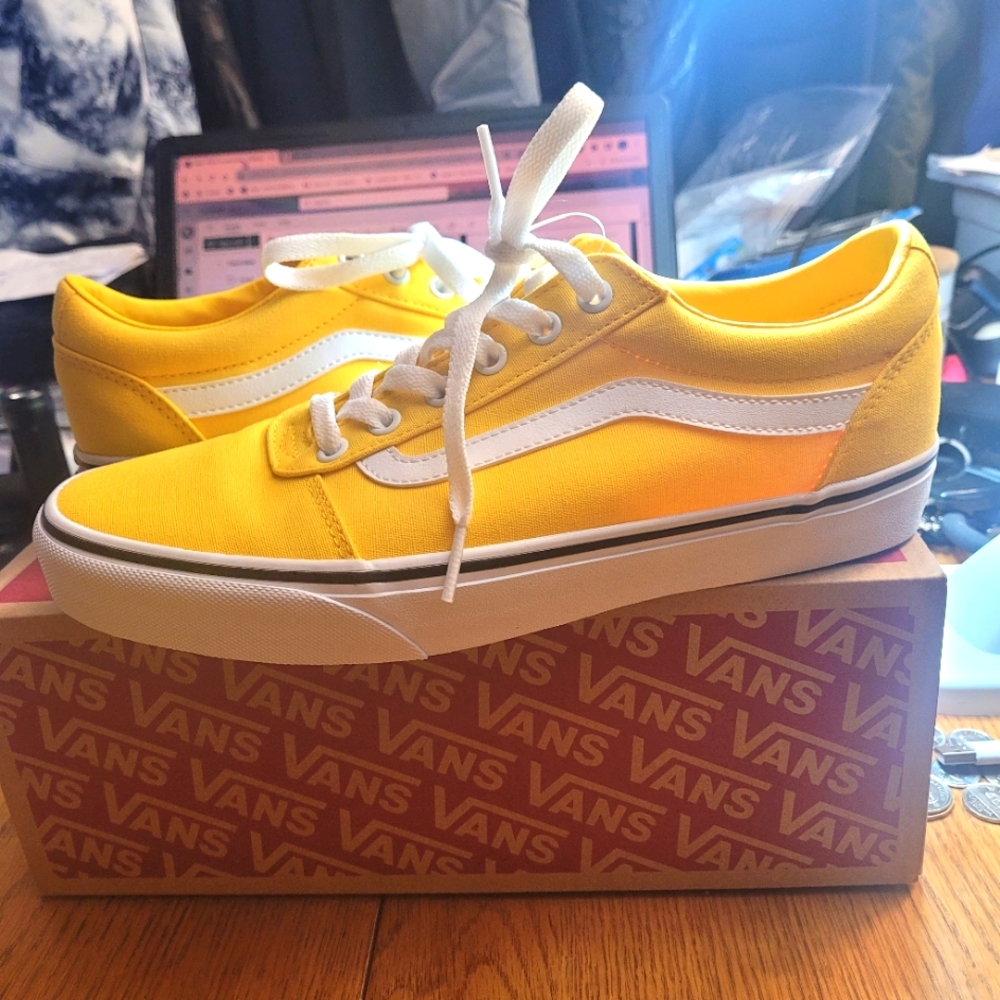 Ladies Sneakers